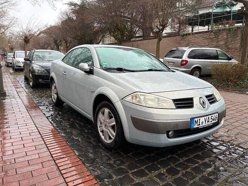 Gebraucht Renault Mégane Cabriolet Dynamique 113 PS (83 kW) 2004 Grau Cabrio