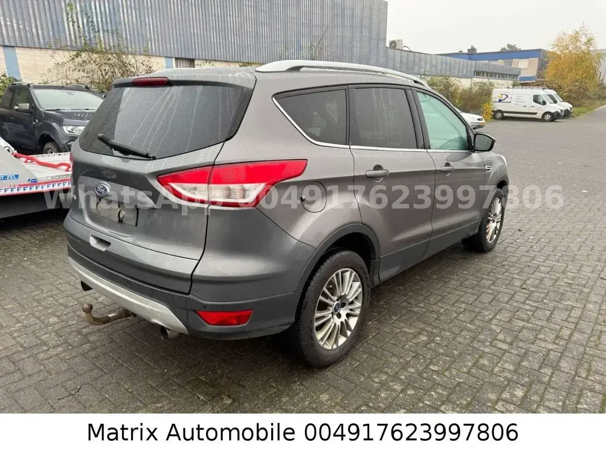Gebraucht Ford Kuga Titanium 140 PS (102 kW) 2014 Schwarz SUV