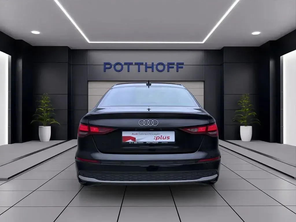 Second-hand Audi A3 Advanced 150 CP (110 kW) 2025 Negru Berlinǎ