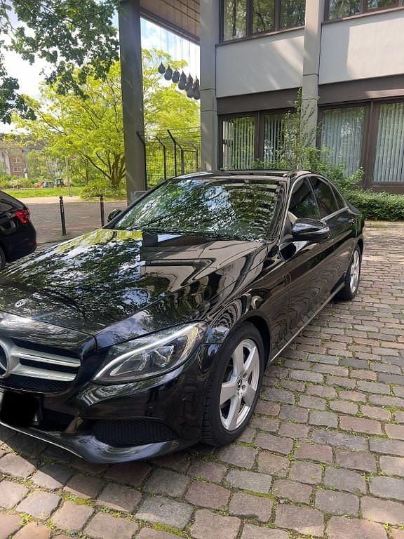 Gebraucht Mercedes C200 150 PS (110 kW) 2018 Schwarz Limousine