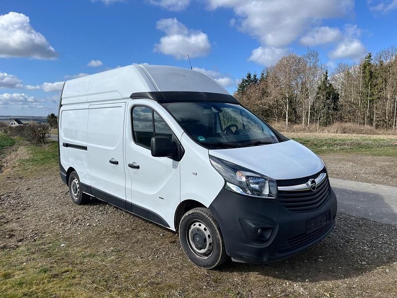 Gebraucht Opel Vivaro 125 PS (91 kW) 2017 Van / Kleinbus