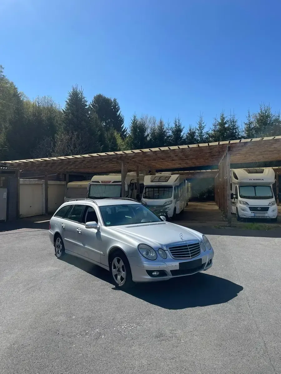 Second-hand Mercedes E280 190 CP (139 kW) 2006 Argintiu Break