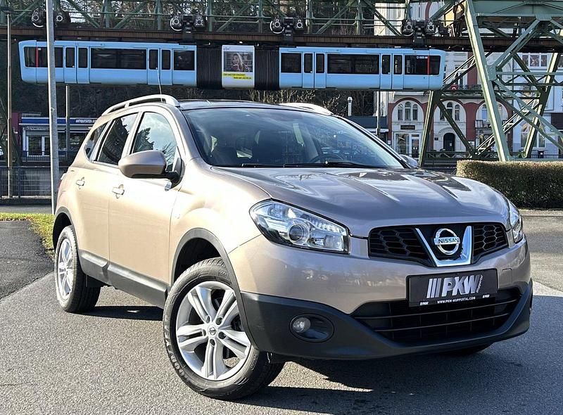 Braun Gebraucht 2011 Nissan Qashqai +2 SUV | 8.980 € (Fairer Preis) - Bild 1/4