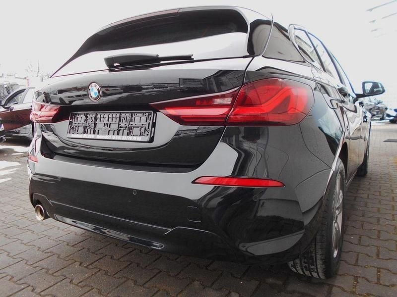 Gebraucht BMW 118 136 PS (100 kW) 2022 Schwarz Kleinwagen
