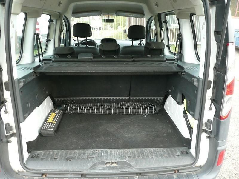 Second-hand Renault Kangoo 75 CP (55 kW) 2016 Alb Monovolum