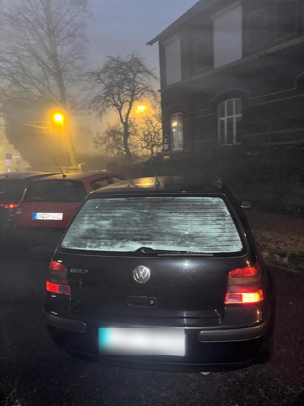 Gebraucht VW Golf IV 75 PS (55 kW) 2002 Schwarz Limousine