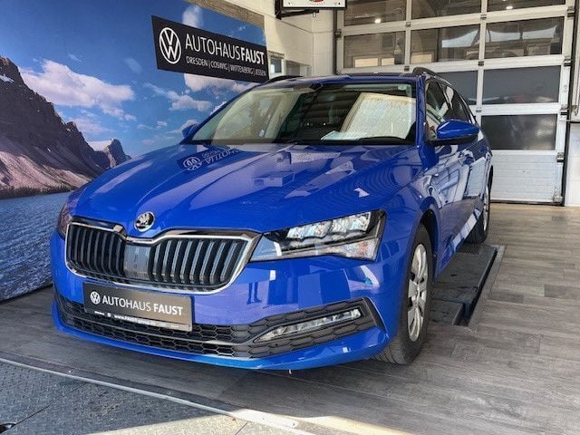 Gebraucht Skoda Superb Active 150 PS (110 kW) 2022 Blau Kombi