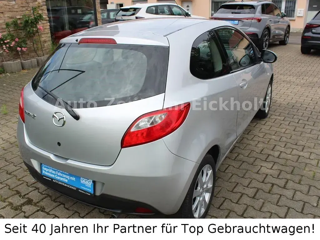 Gebraucht Mazda 2 Edition 84 PS (61 kW) 2011 Silber Kleinwagen