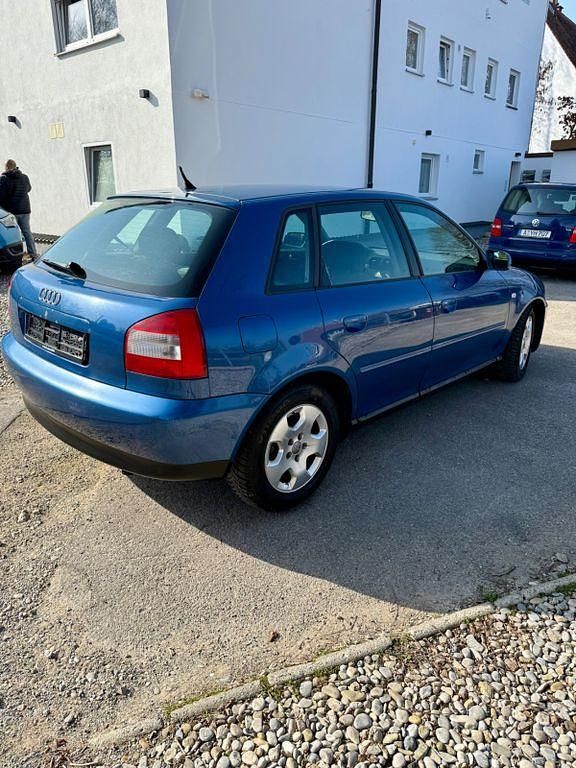 Gebraucht Audi A3 Sport 101 PS (74 kW) 2002 Blau Kleinwagen