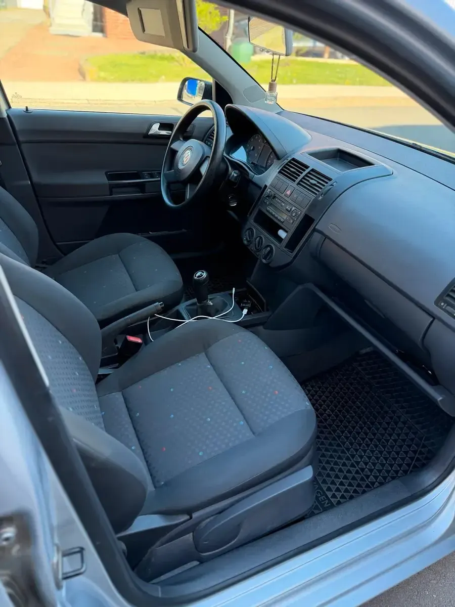 Brugt VW Polo 62 HK (45 kW) 2003 Sølv Hatchback