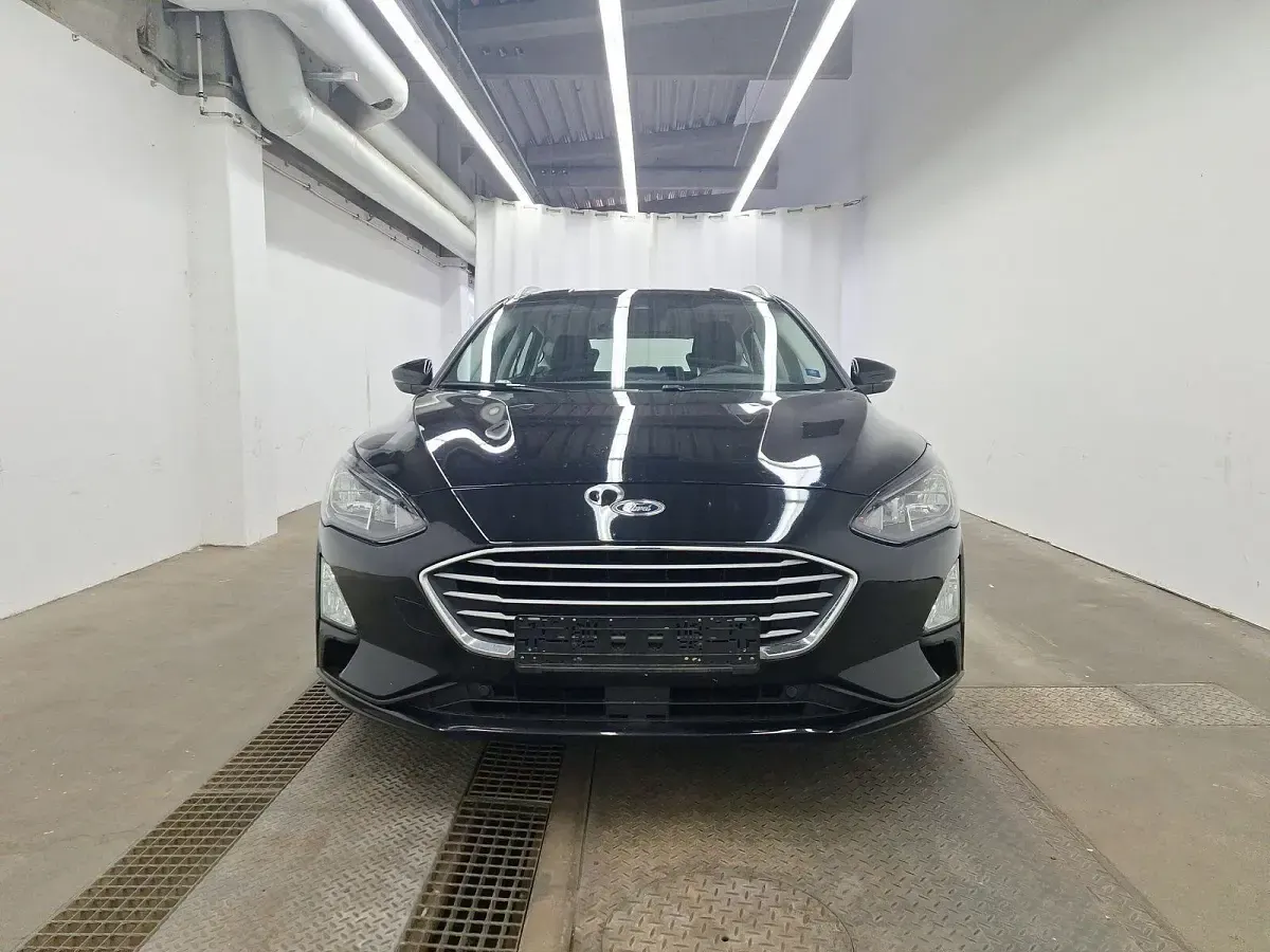 Occasion Ford Focus Cool & Connect 120 ch (88 kW) 2022 Noir Break