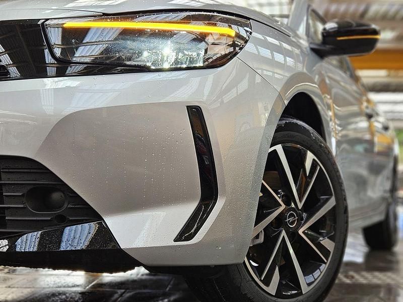 Gebraucht Opel Corsa 101 PS (74 kW) 2025 Silber Kleinwagen