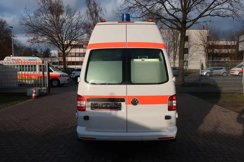 Usado VW Transporter 140 HP (102 kW) 2015 Branco Van