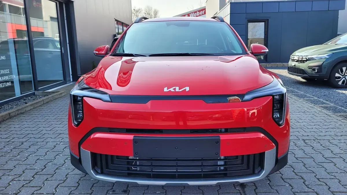 Neu Kia Stonic Exclusive 101 PS (74 kW) 2026 Signal rot SUV