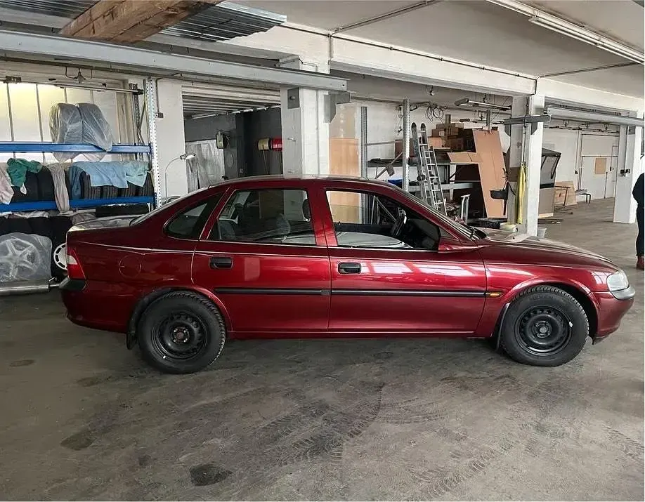 Gebraucht Opel Vectra 75 PS (55 kW) 1996 Limousine
