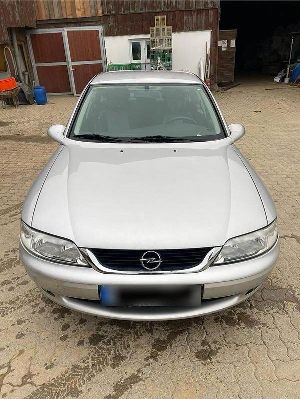 Gebraucht Opel Vectra 130 PS (95 kW) 2002 Silber Coupé
