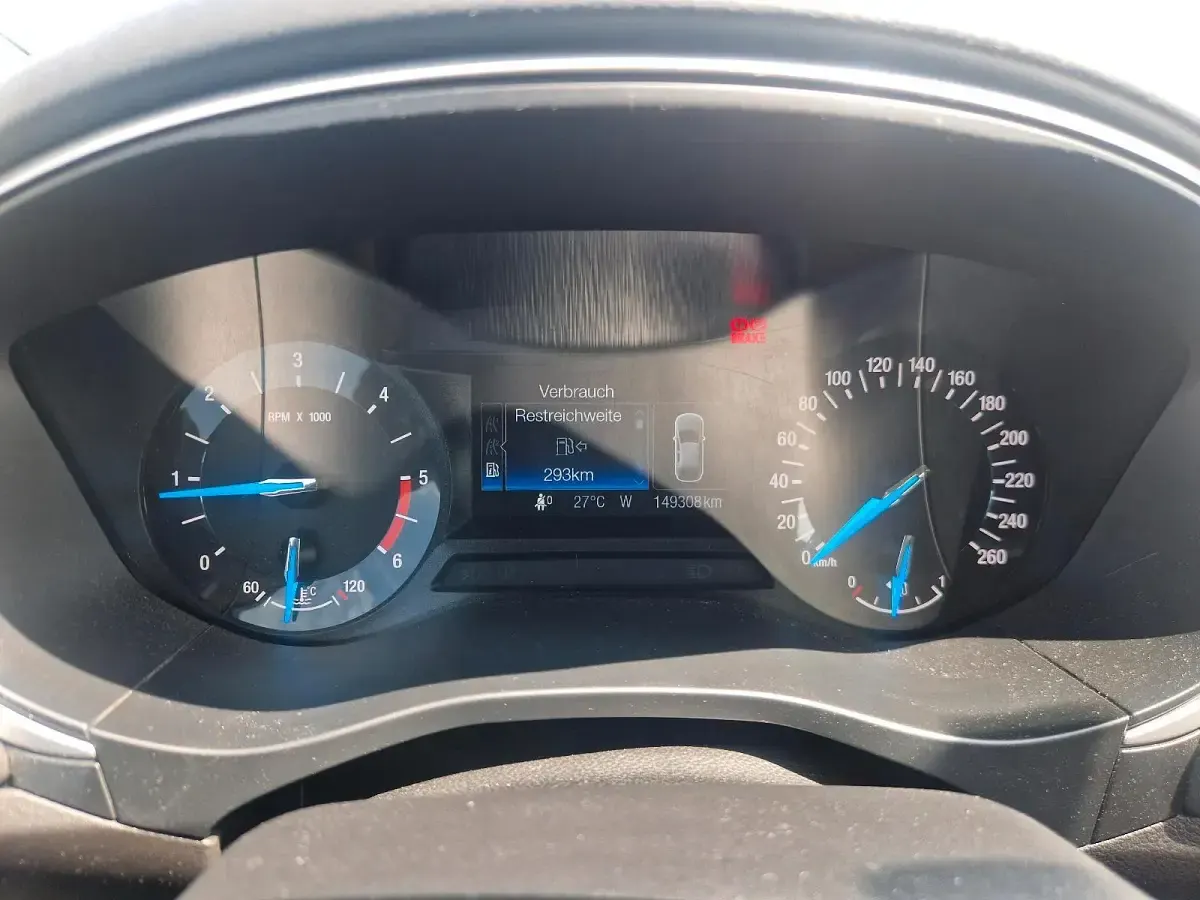 Gebraucht Ford Mondeo 120 PS (88 kW) 2015 Grau Kombi