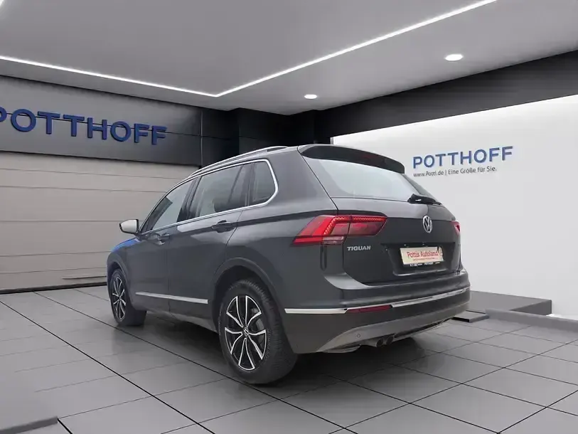 Gebraucht VW Tiguan Highline 190 PS (139 kW) 2020 Uranograu SUV