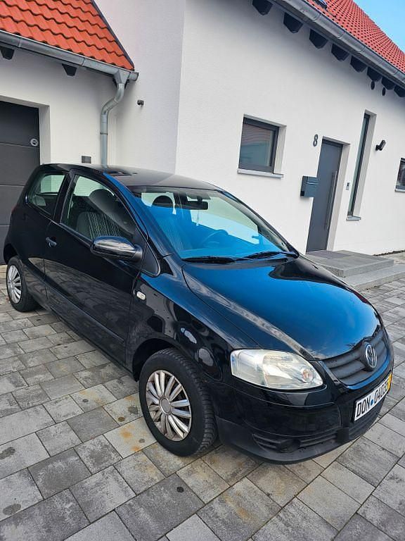 Gebraucht VW Fox 54 PS (39 kW) 2006 Schwarz Kleinwagen