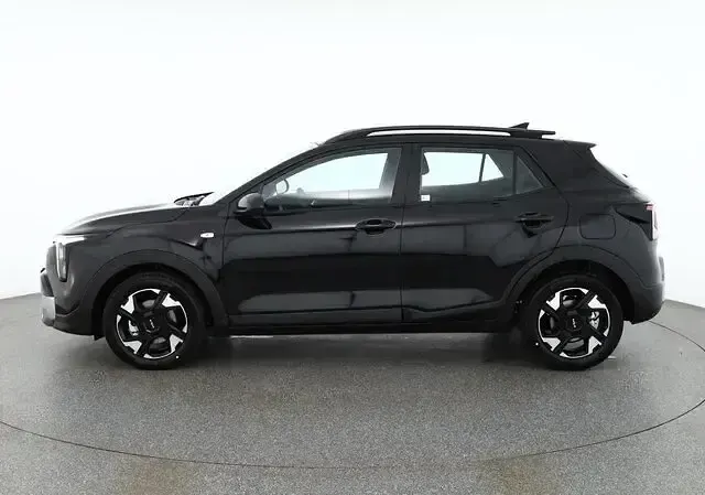 Neu Kia Stonic 101 PS (74 kW) 2025 Schwarz SUV