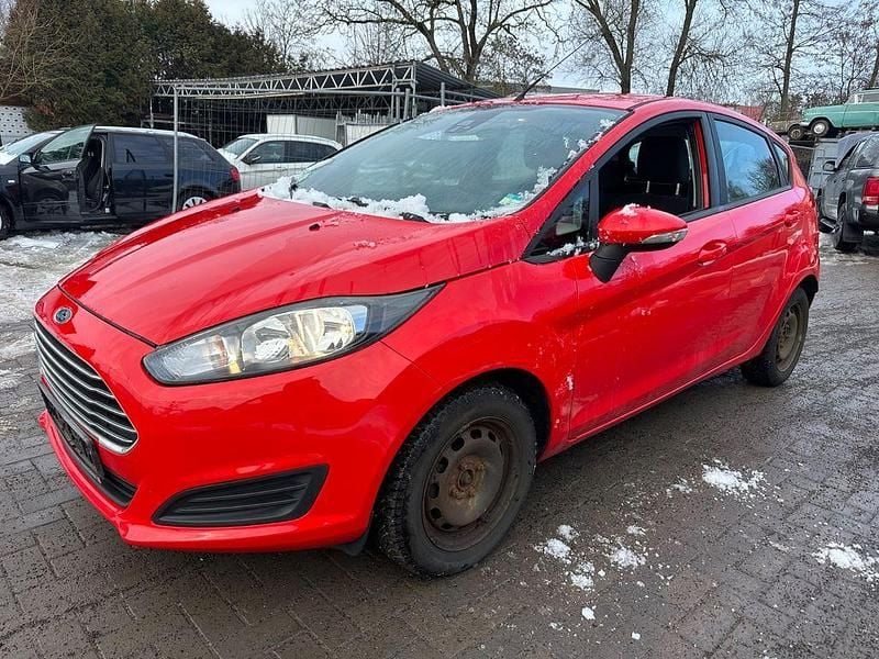 Gebraucht Ford Fiesta SYNC Edition 101 PS (74 kW) 2013 Rot Kleinwagen