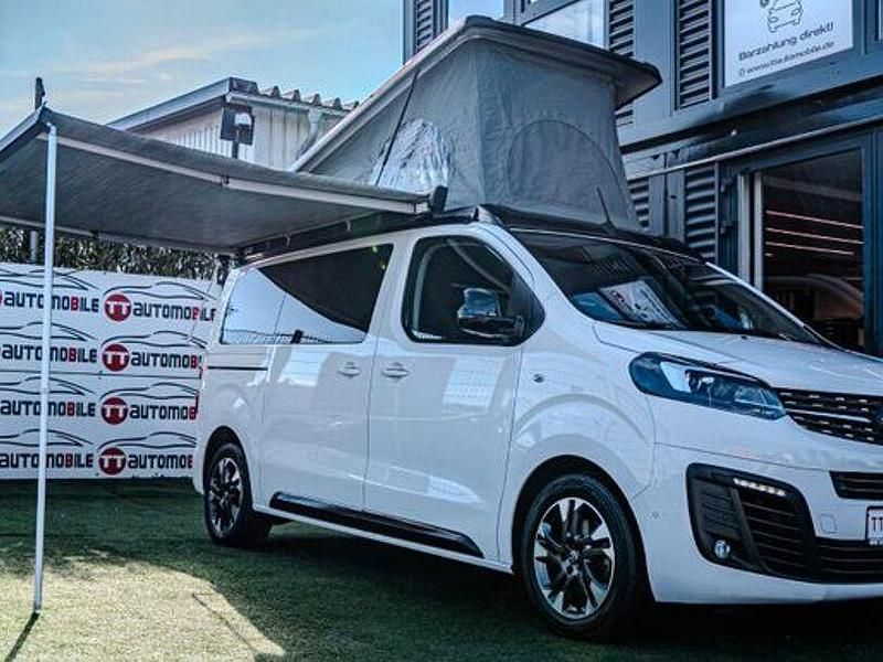 Weiss Gebraucht 2022 Opel Zafira Life Van / Kleinbus | 39.999 € - Bild 1/4