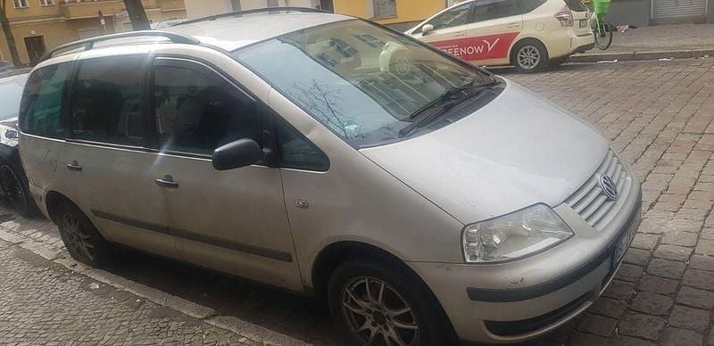 Gebraucht VW Sharan Highline 116 PS (85 kW) 2003 Van / Kleinbus