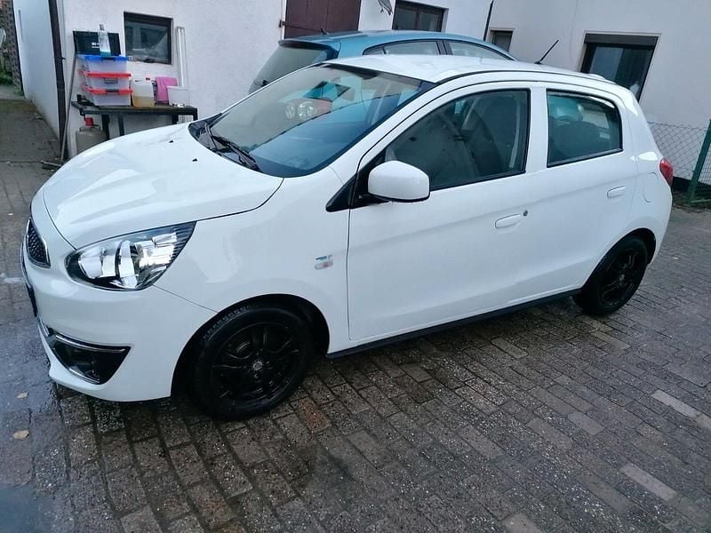 Weiß Gebraucht 2019 Mitsubishi Space Star Kleinwagen | 5.800 € (Guter Preis) - Bild 1/4