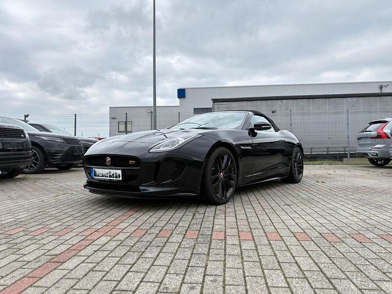 Schwarz Gebraucht 2017 Jaguar F-Type S Cabrio | 46.690 € (Fairer Preis) - Bild 1/4