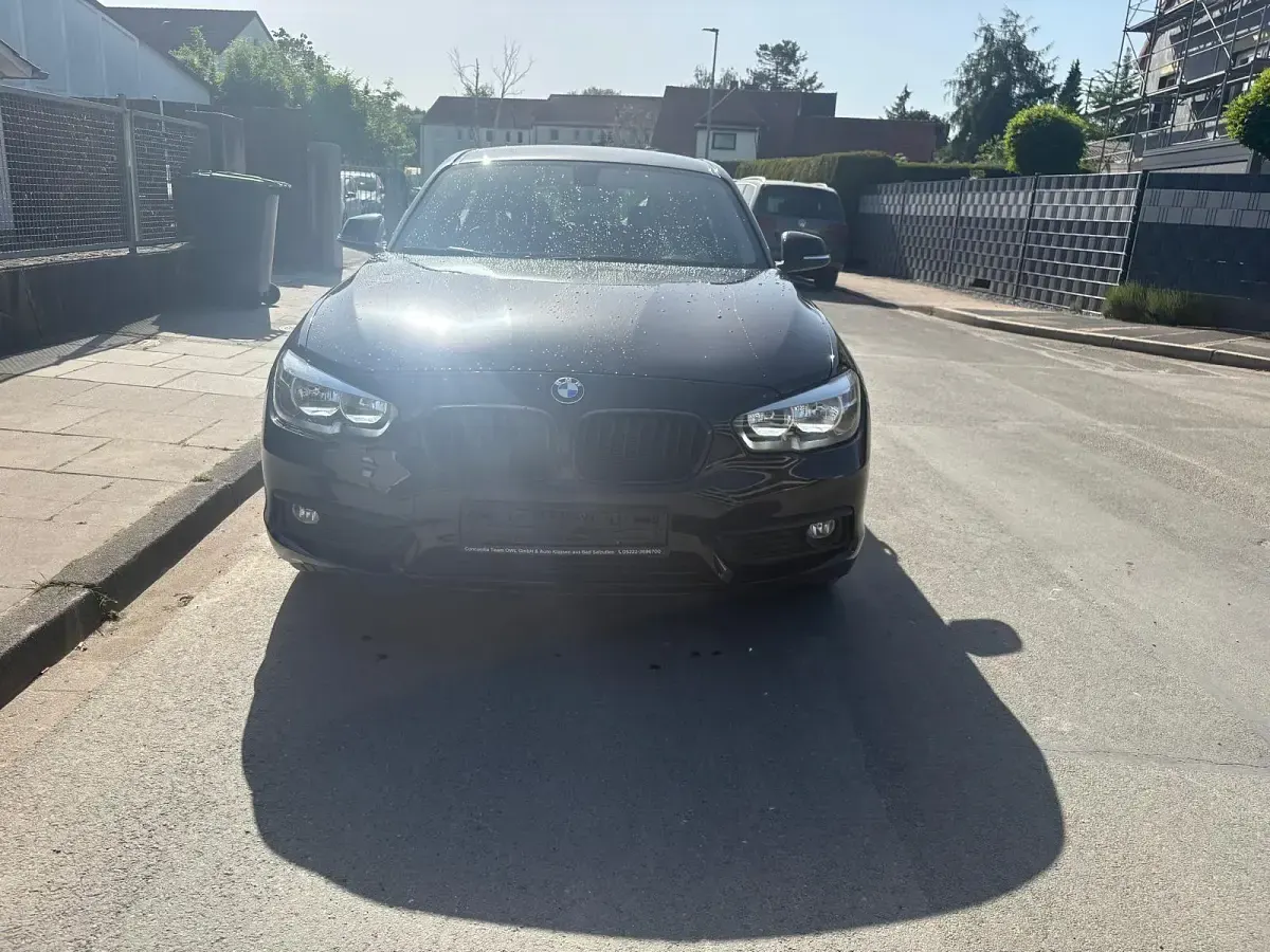 Usado BMW 116 Advantage 109 CV (80 kW) 2016 Negro Utilitario