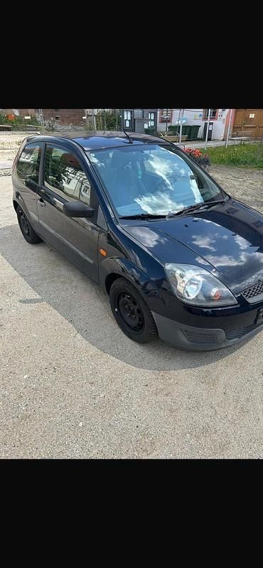 Gebraucht Ford Fiesta 60 PS (44 kW) 2006 Blau Kleinwagen