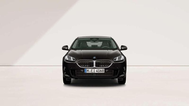 Neu BMW 216 122 PS (89 kW) 2026 Schwarz uni Coupé