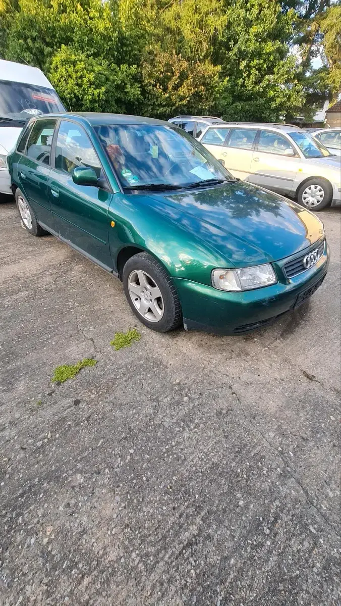 Second-hand Audi A3 125 CP (91 kW) 1999 Verde Hatchback