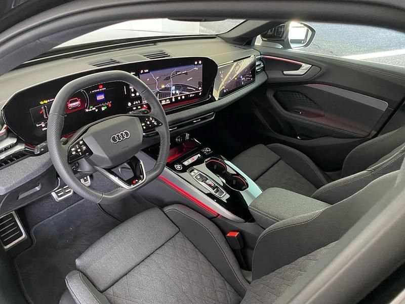 Second-hand Audi A5 S-Line 299 CP (219 kW) 2025 Negru Break