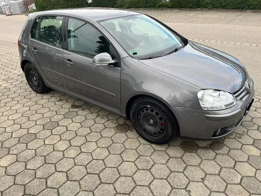 Gebraucht VW Golf IV Comfortline 116 PS (85 kW) 2006 Grau Limousine