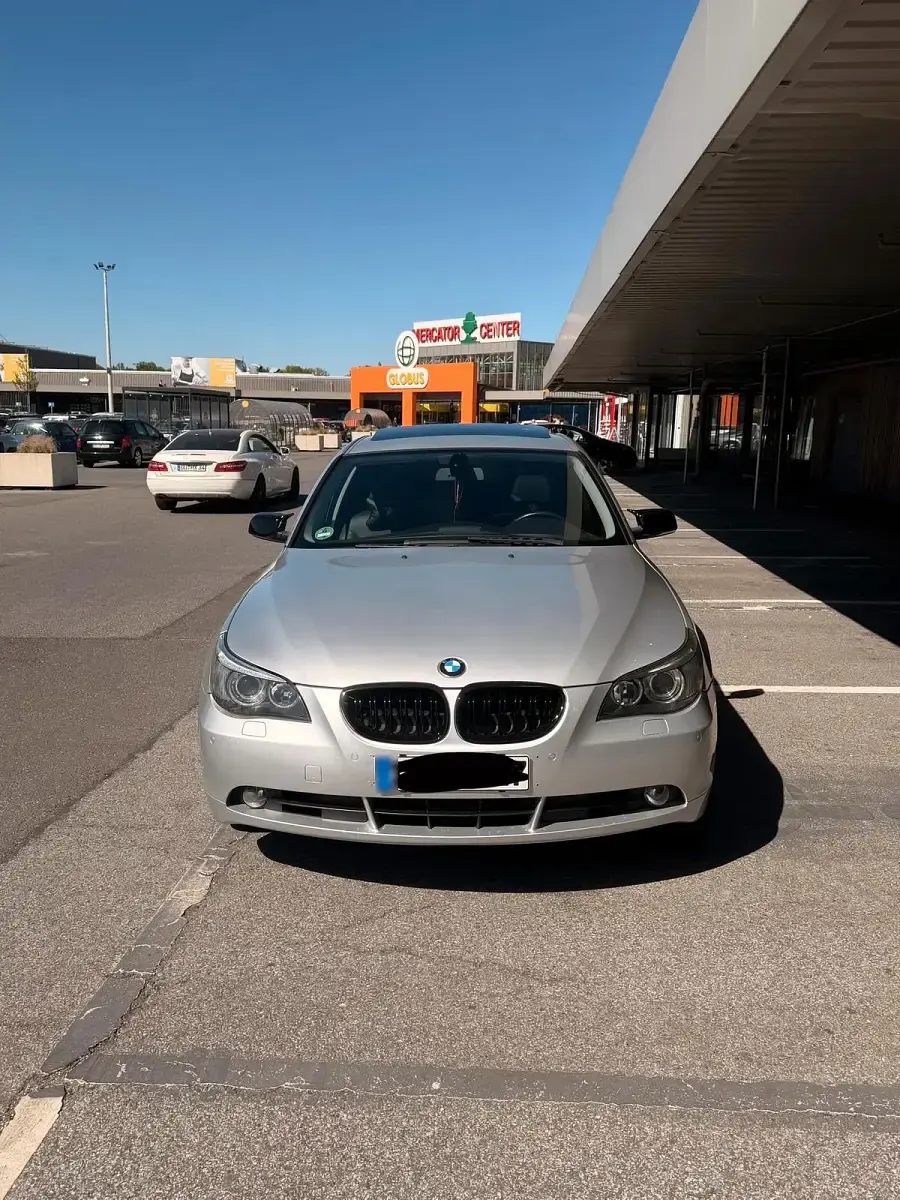 Second-hand BMW 525 192 CP (141 kW) 2004 Argintiu Berlinǎ