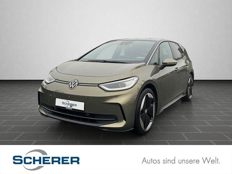 Grün Gebraucht 2023 VW ID.3 Pro Kleinwagen | 32.480 € (Fairer Preis) - Bild 1/4