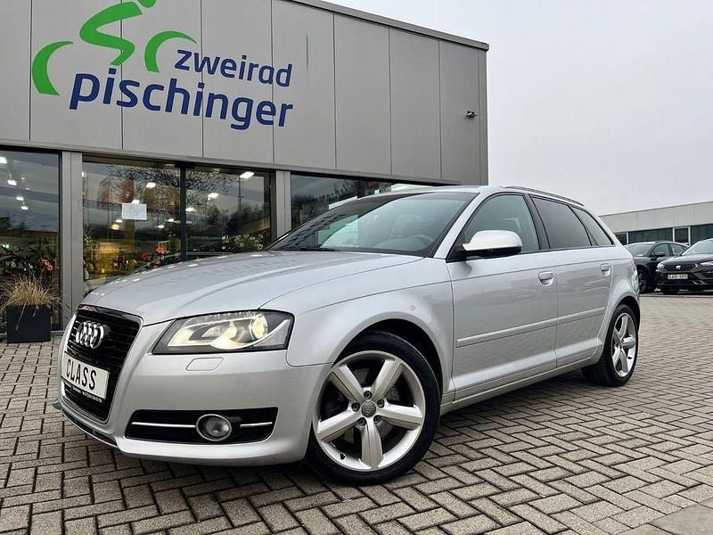 Silber Gebraucht 2013 Audi A3 S-Line Limousine | 10.990 € (Superpreis) - Bild 1/4