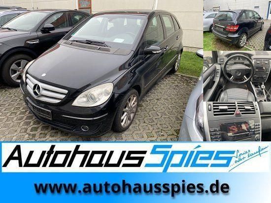 Kosmosschwarz metalliclack Gebraucht 2011 Mercedes B200 Van / Kleinbus | 1.490 € (Superpreis) - Bild 1/4