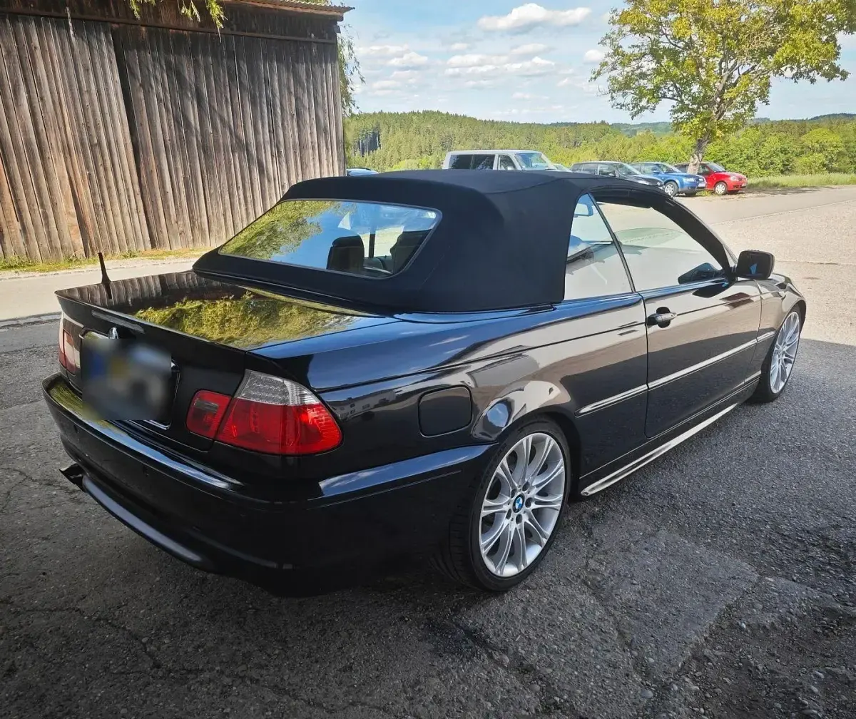Gebraucht BMW 320 Cabriolet Sport Line 150 PS (110 kW) 2006 Schwarz Cabrio