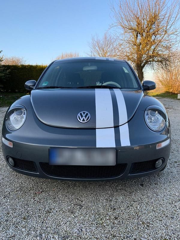 Gebraucht VW New Beetle 102 PS (75 kW) 2009 Grau Kleinwagen