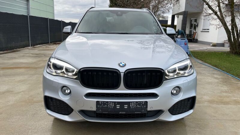 Glaciersilber metallic Gebraucht 2014 BMW X5 M Sport SUV | 33.900 € - Bild 1/4