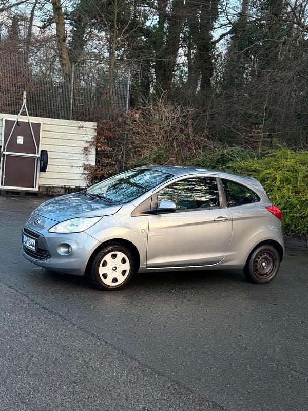 Gebraucht Ford Ka Trend 70 PS (51 kW) 2011 Grau Kleinwagen