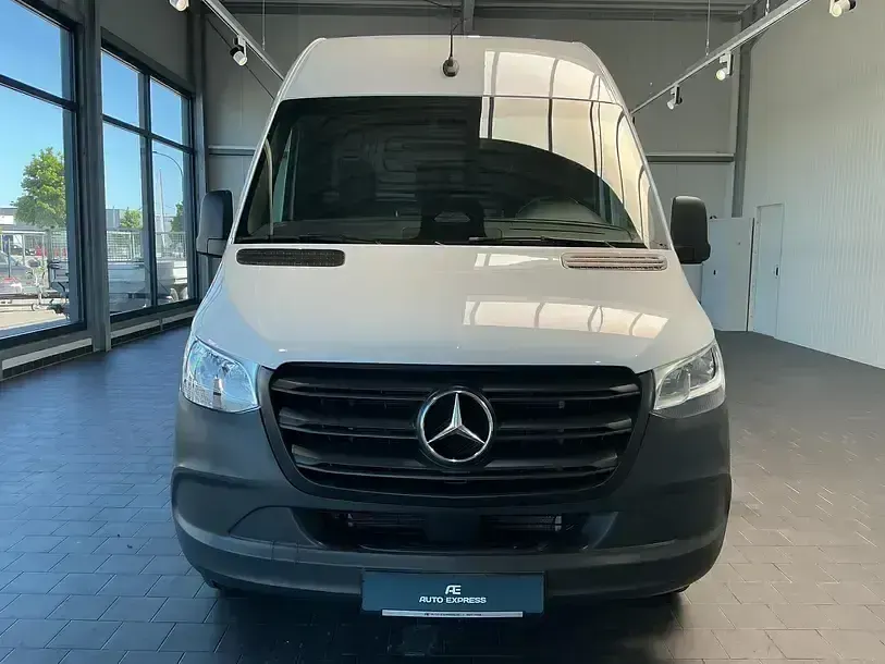Gebraucht Mercedes Sprinter 150 PS (110 kW) 2024 Weiß Van