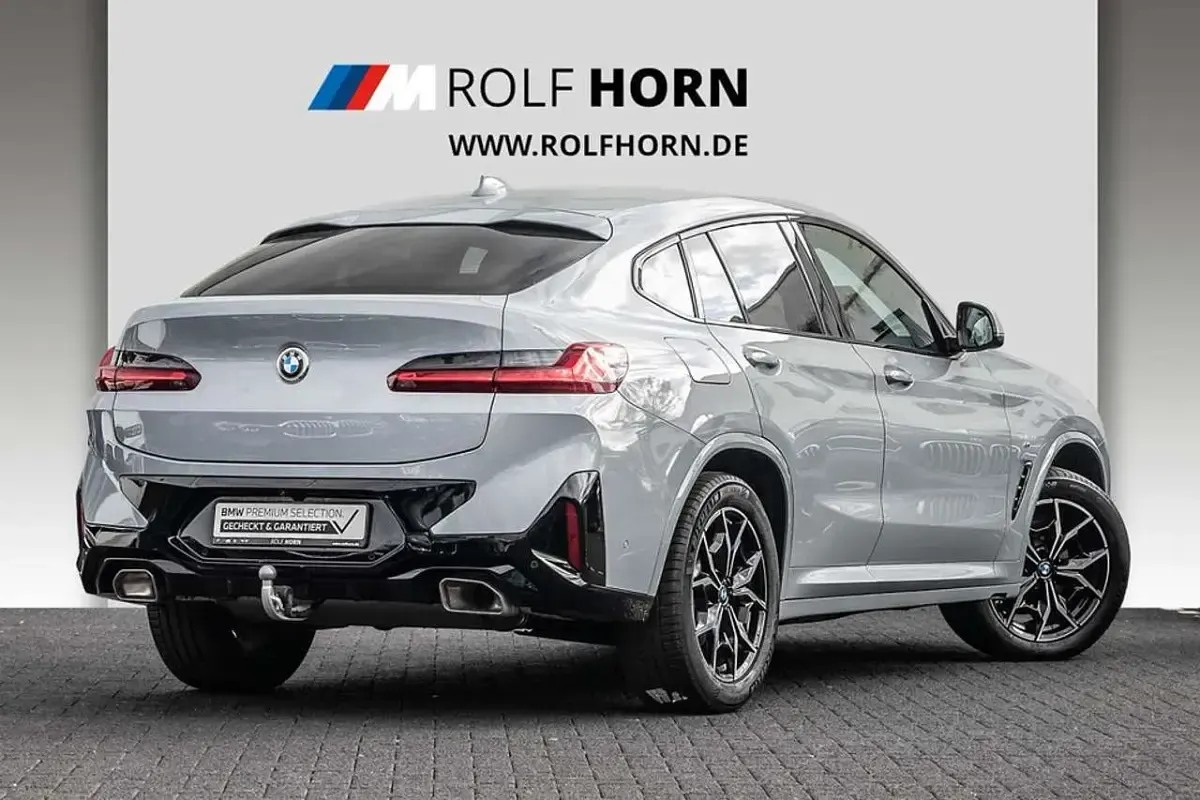Gebraucht BMW X4 M Sport 184 PS (135 kW) 2025 M brooklyn grau metallic SUV