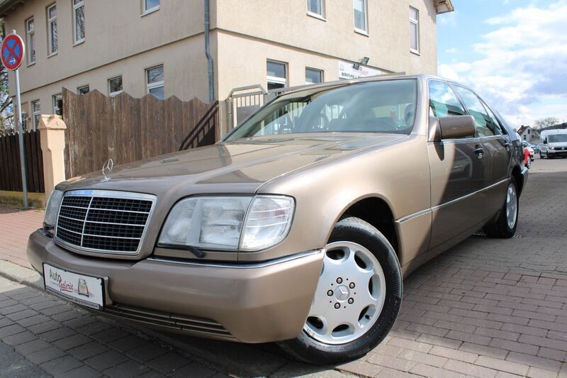 Braun Gebraucht 1992 Mercedes S300 SE Limousine | 19.990 € - Bild 1/4