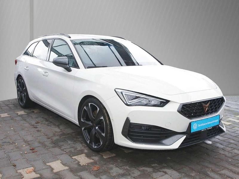Gebraucht Cupra Leon VZ1 245 PS (180 kW) 2024 "candy" weiss Kombi