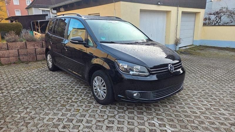 Gebraucht VW Touran Comfortline 105 PS (77 kW) 2011 Schwarz Van / Kleinbus