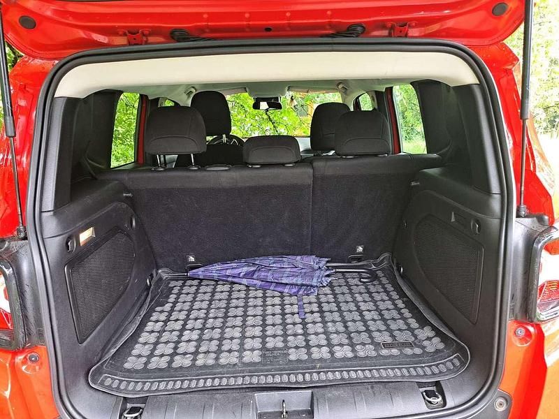 Gebraucht Jeep Renegade Longitude 140 PS (102 kW) 2020 Rot SUV