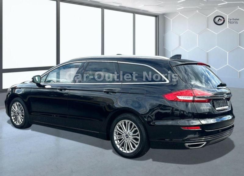 Gebraucht Ford Mondeo Ambiente 190 PS (139 kW) 2020 Schwarz Limousine